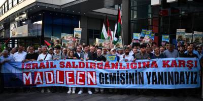 Katil İsrail’in Madleen gemisine yönelik saldırısı Ankara'da protesto edildi
