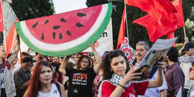 Hayfa'da “soykırım” karşıtı protesto yürüyüşü