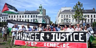 AB çalışanları, açlık grevi yapacak grupla AP önünde Filistin'e destek için bir araya geldi