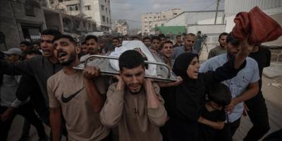 Soykırımcı İsrail 30 Gazzeliyi daha şehid etti