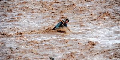 Pakistan'da aşırı yağışlar nedeniyle 38 kişi hayatını kaybetti