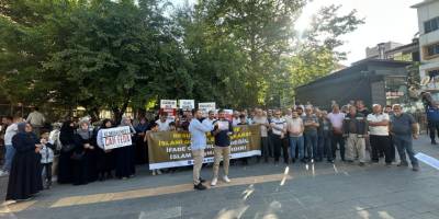 Peygamber düşmanı Leman Tatvan’da protesto edildi