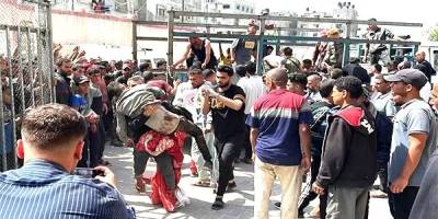 Gazzeliler yardım alabilmek için ölümü göze almak zorunda kalıyor