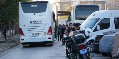 İzmir Büyükşehir Belediyesine yönelik yolsuzluk soruşturmasında 119 şüpheli adliyeye sevk edildi