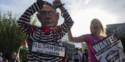 Katil Netanyahu, Beyaz Saray önünde protesto edildi