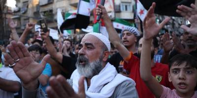 Suriye'de, İsrail'in hava saldırıları protesto edildi