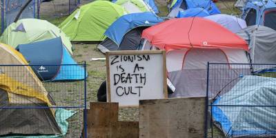 Yılan bize dokunmuyor diye bin mi yaşasın?