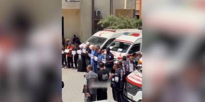 Gazze'de ambulans sirenleri dünyaya yardım çağrısı için çaldı