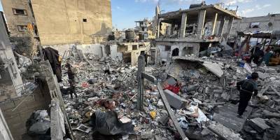 Katil İsrail bugün Gazze en az 45 Filistinliyi katletti