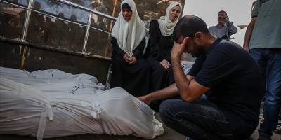 Soykırımcı İsrail 23 Gazzeliyi daha katletti