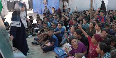 Sınıf bir çadır, hayalimiz ise hayatta kalmak olunca