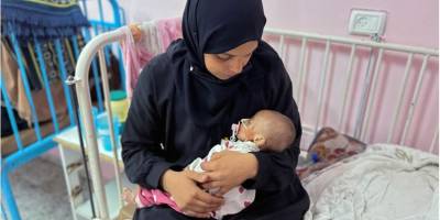 Açlık yeğenlerimi öldürüyor ve ben onları kurtarmak için hiçbir şey yapamıyorum