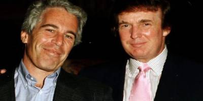 FBI Trump'ın ismini Epstein dosyalarından silmiş!