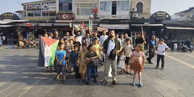 Marangozluk yapan Salim, şehir şehir dolaşarak Gazze’yi anlatıyor