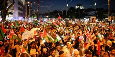 Ayasofya’dan direnişe selam: Diz çökmeyen Gazze halkı onurumuzdur!