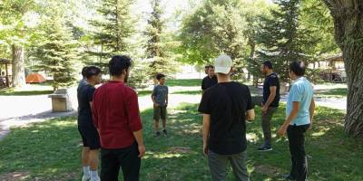 Sivas Özgür-Der gençleri piknikte