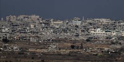 Yardım atılan uçaktan çekilen görüntü Gazze'deki yıkımı gözler önüne seriyor