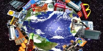 İnsan; her şeyi, kendini bile tüketebilen varlık