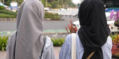 Avusturya'da14 yaş altındaki öğrencilere başörtüsü yasaklandı