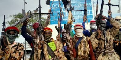 Somali'de Eş Şebab'dan askeri üslere eş zamanlı baskın