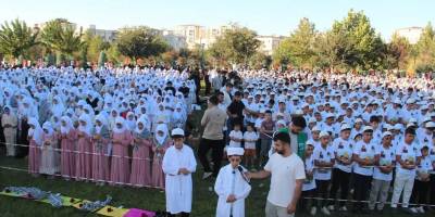 Batman'da "Hayat Namazla Güzeldir" programı coşkulu finalle sona erdi