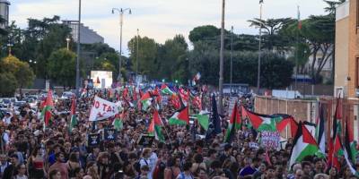İtalya'da İsrail'in Gazze'deki soykırımı ve işgali protesto edildi