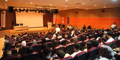 Dicle Üniversitesi'nde yeni akademik yıl "Gazze" gündemiyle başladı