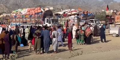 Pakistan yönetimi Afgan göçmenleri ev ve dükkanlarını yıkmakla tehdit ediyor