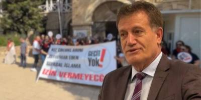 "Hristiyan güneyde başörtüsü serbest, Müslüman kuzeyde yasak!"