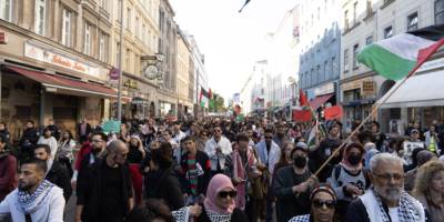Berlin'de Filistin'e destek yürüyüşüne 100 bini aşkın kişi katıldı
