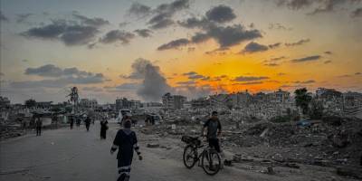 Soykırımcı İsrail 35 Gazzeliyi daha katletti