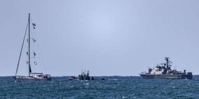 Alıkonulan aktivistler Aşdod Limanı'nda