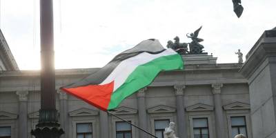 Avusturya'da öğrenciler, Gazze'deki soykırıma dahil olduğu gerekçesiyle Viyana Üniversitesi girişini kapattı