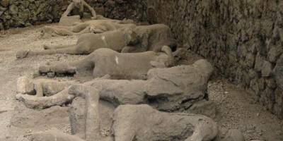 Kavimlerin helakinden ders ve ibret alma zamanı!