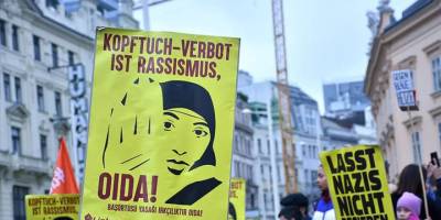 Avusturya'da başörtüsü yasağı: Resmî tanımadan İslâmofobik politikalara