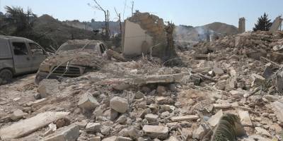 İşgalci İsrail ordusu, Lübnan'ın güneyinde çok sayıda binayı yıktı