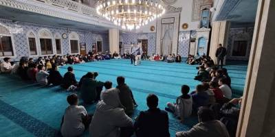 Yeniden cami merkezli bir toplum inşa etmek