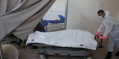 Gazze'de tıbbi çadırlar su altında kaldı