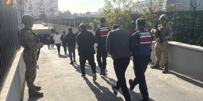 Mersin merkezli operasyonda gözaltına alınan 4'ü hakem 32 şüpheli tutuklandı