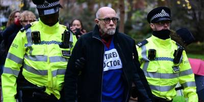 Londra'da yasaklı Palestine Action grubuna destek eyleminde en az 90 kişi gözaltına alındı