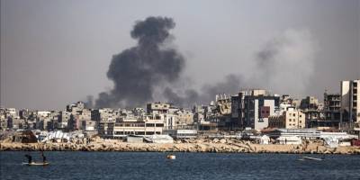 Soykırımcı İsrail, Han Yunus'u topçu atışıyla bombaladı