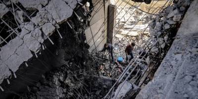 İşgalci İsrail Gazze’nin birçok bölgesine gece boyunca yoğun saldırılar düzenledi