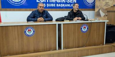 Özgür-Der Muş'ta  "Dil ve Tahakküm" konusu işlendi