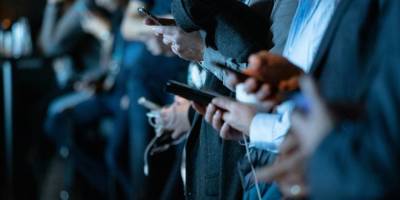 Cambridge Sözlüğü'nün “yılın sözcüğü” seçtiği “Parasosyal” kavramı ne anlama geliyor?