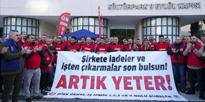 İzmir Büyükşehir Belediyesi işçilerinden meşaleli eylem