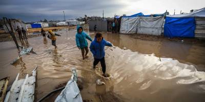 UNRWA: İsrail 1,3 milyon kişilik yardımı kapıda bekletiyor