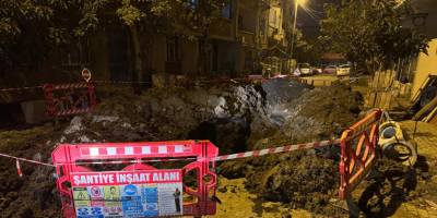İstanbul'da yol çalışmasında göçük