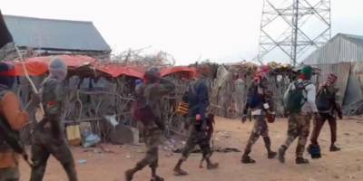 Somali'de bir yerleşim yeri daha Eş Şebab'ın eline geçti