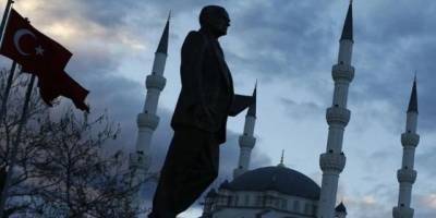 Din ve Dindarla edilen kavga kime ne kazandırır?