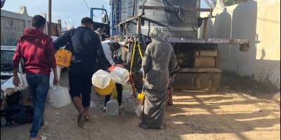 Gazze'de yerinden edilmişlerin suya ulaşmak için mücadelesi: 'Engebeli ve kumlu bir yol'